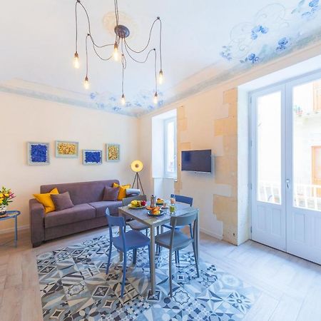 Ortigia Promenade Apartment Syracuse Exterior photo